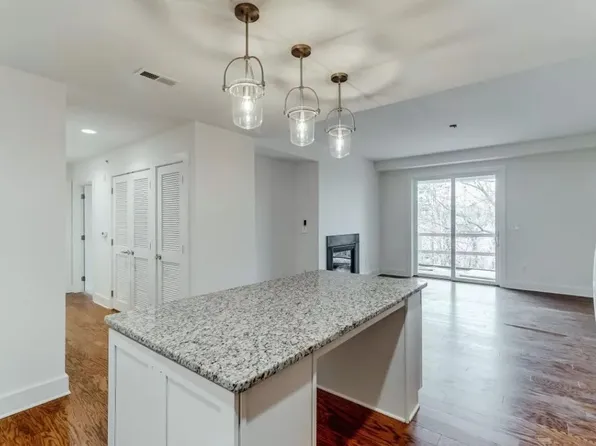 1425 Trailside Ct APT 202, Charlottesville, VA 22911