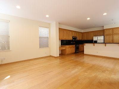 4th image of 940 Mouton Cir