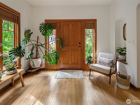 3rd image of 164 McGraw Street