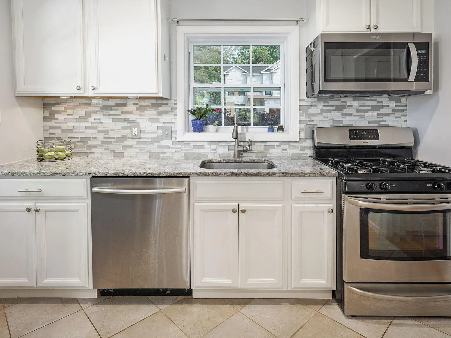 610 Tapawingo Rd SW — Photo 4