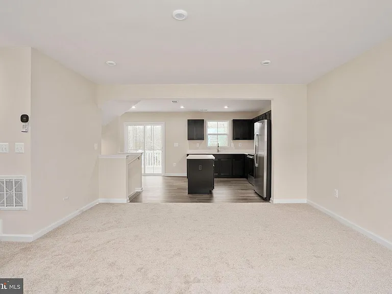 7263 Congressional Cir — Photo 22