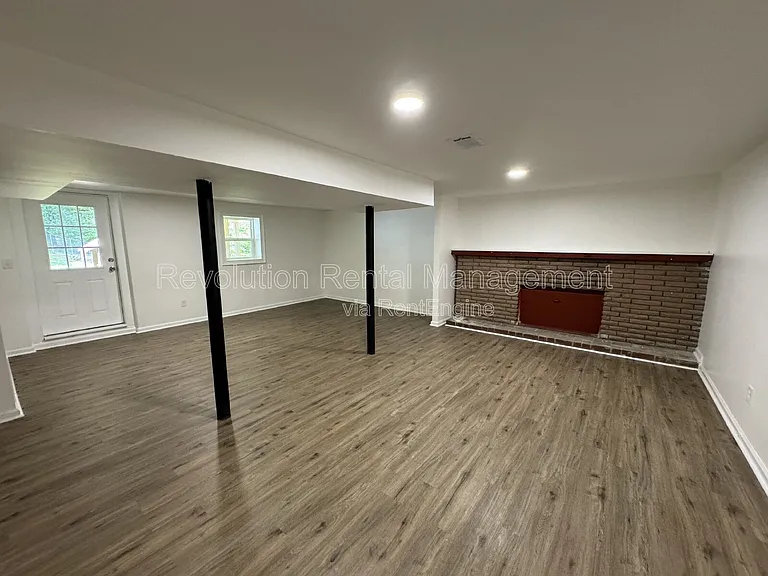 32 Hillcrest Dr SE — Photo 15