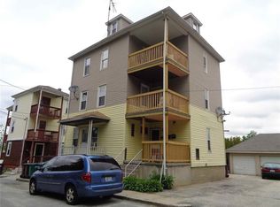 22 Montcalm St, Woonsocket, RI 02895