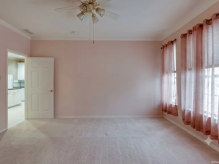 801 Steeps Ct — Photo 13