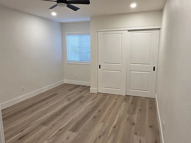 778 La Tierra St #H103 — Photo 21