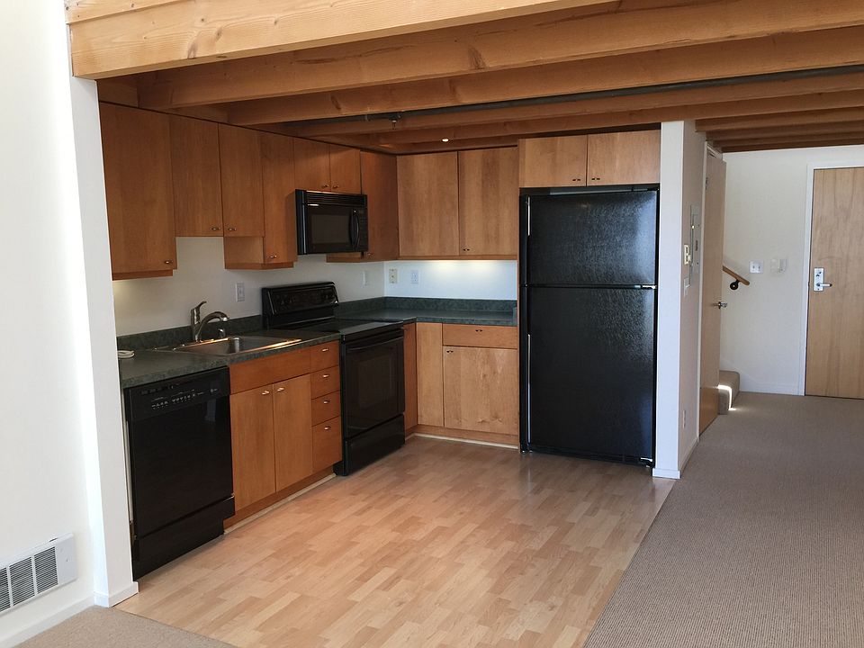 1st image of 825 Minnesota St APT 8