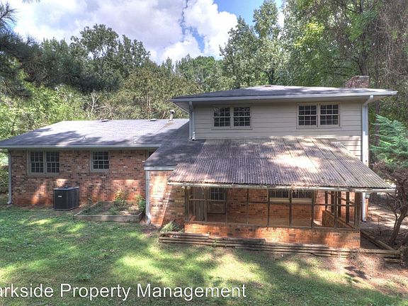 4th image of 1299 White Oak Ct SE