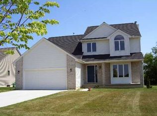 434 Heartwood Ln, Saline, MI 48176