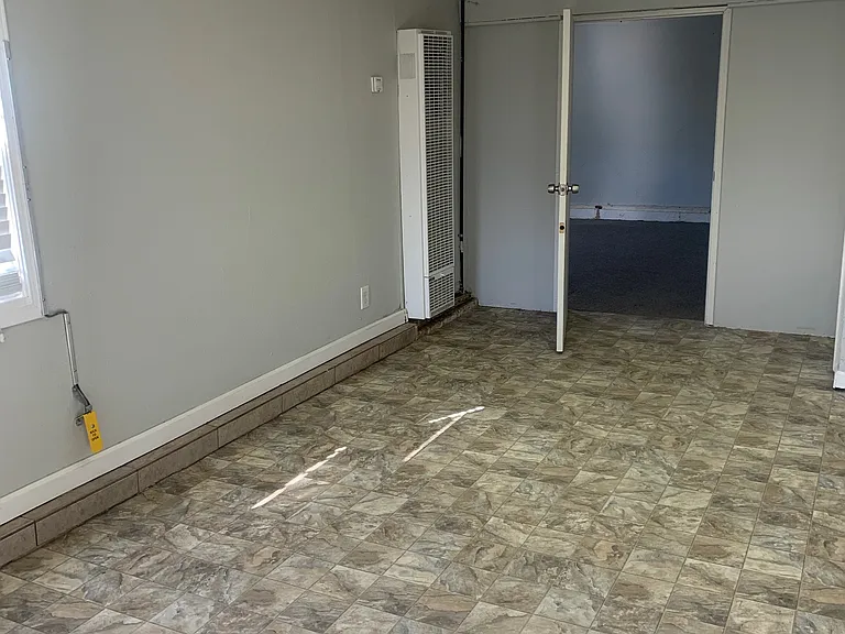 1403 Florida St — Photo 5