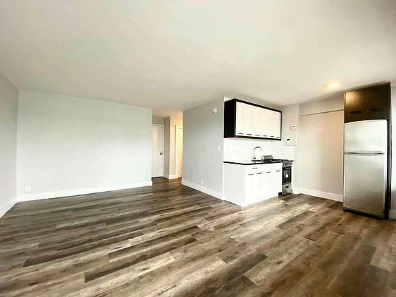 2nd image of 260 Audubon Ave #32L