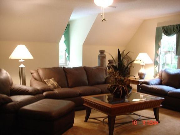 LARGE Bonus Room w/ separate stairs as well as entrance from second floor.