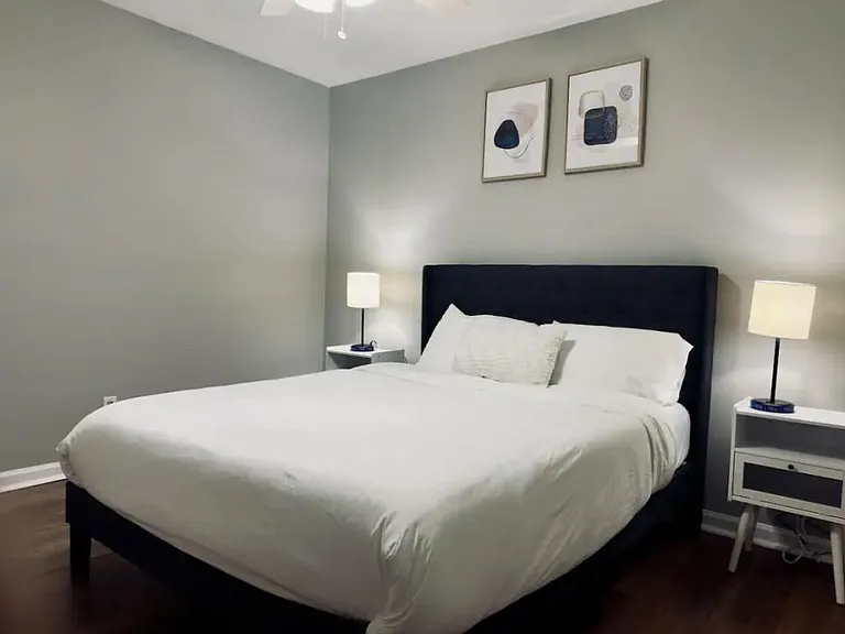 979 Falconcrest Dr — Photo 11