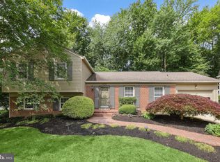 9528 Wallingford Dr, Burke, VA 22015