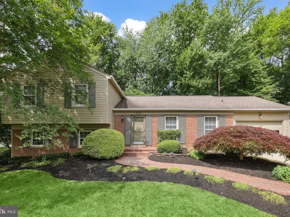 9528 Wallingford Dr, Burke, VA 22015