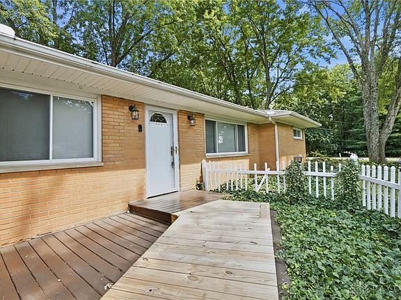2nd image of 9634 Mintwood Rd