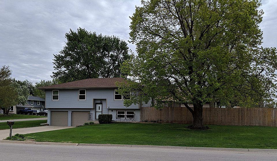 1st image of 4001 Briarpark Dr