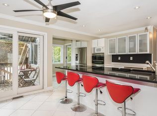 50 Fisher Ln, White Plains, NY 10603