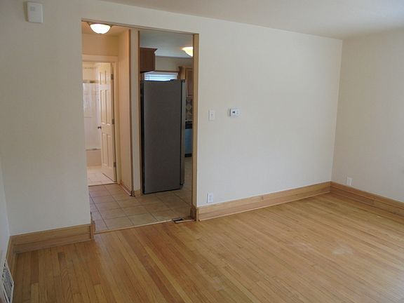 5th image of 10436 W Palmer Ave