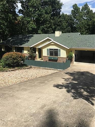 1st image of 16 Dumfries Dr