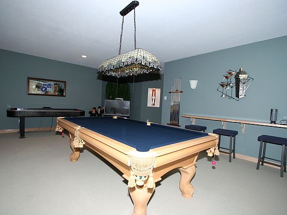 Billiard room