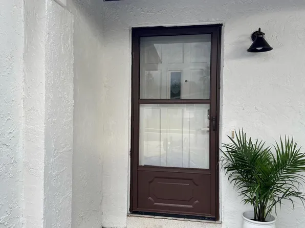 250 Andros Dr, Merritt Island, FL 32952