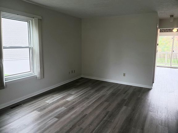 4th image of 138 Park Meadows Dr #31