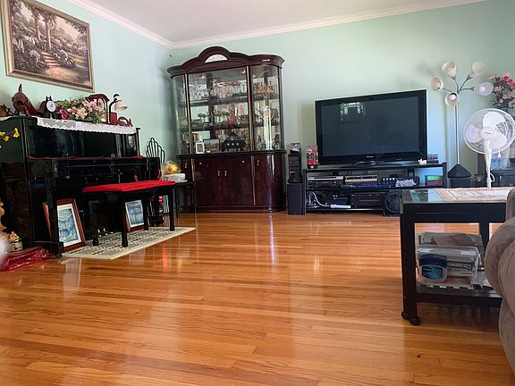 4th image of 6019 N Central Park Ave