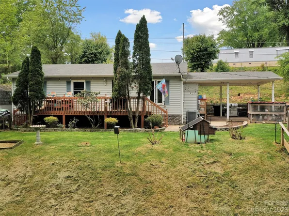 959 Oakmont Dr, Canton, NC 28716