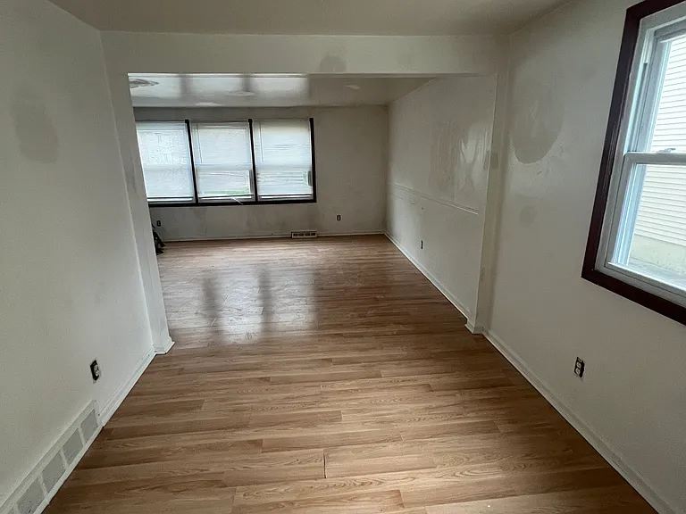 65 Fairgreen Dr #1 — Photo 2