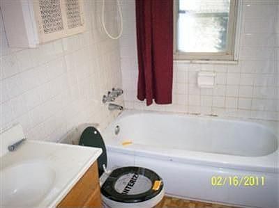 4th image of 4468 W 168th St