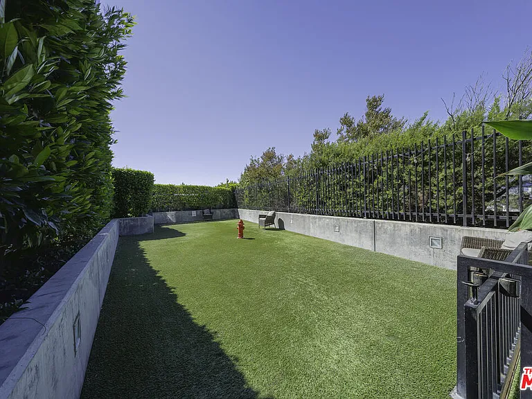 3785 Wilshire Blvd #1607 — Photo 47