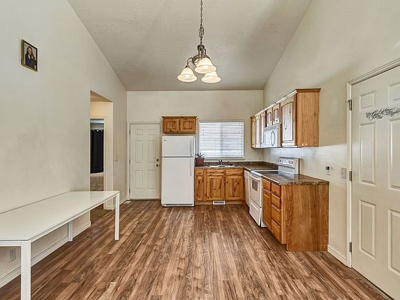 5th image of 1578 W Dawson Dr N
