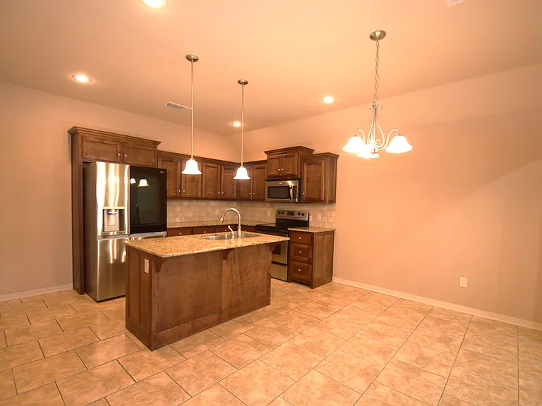 3202 Stonepoint Ave — Photo 9