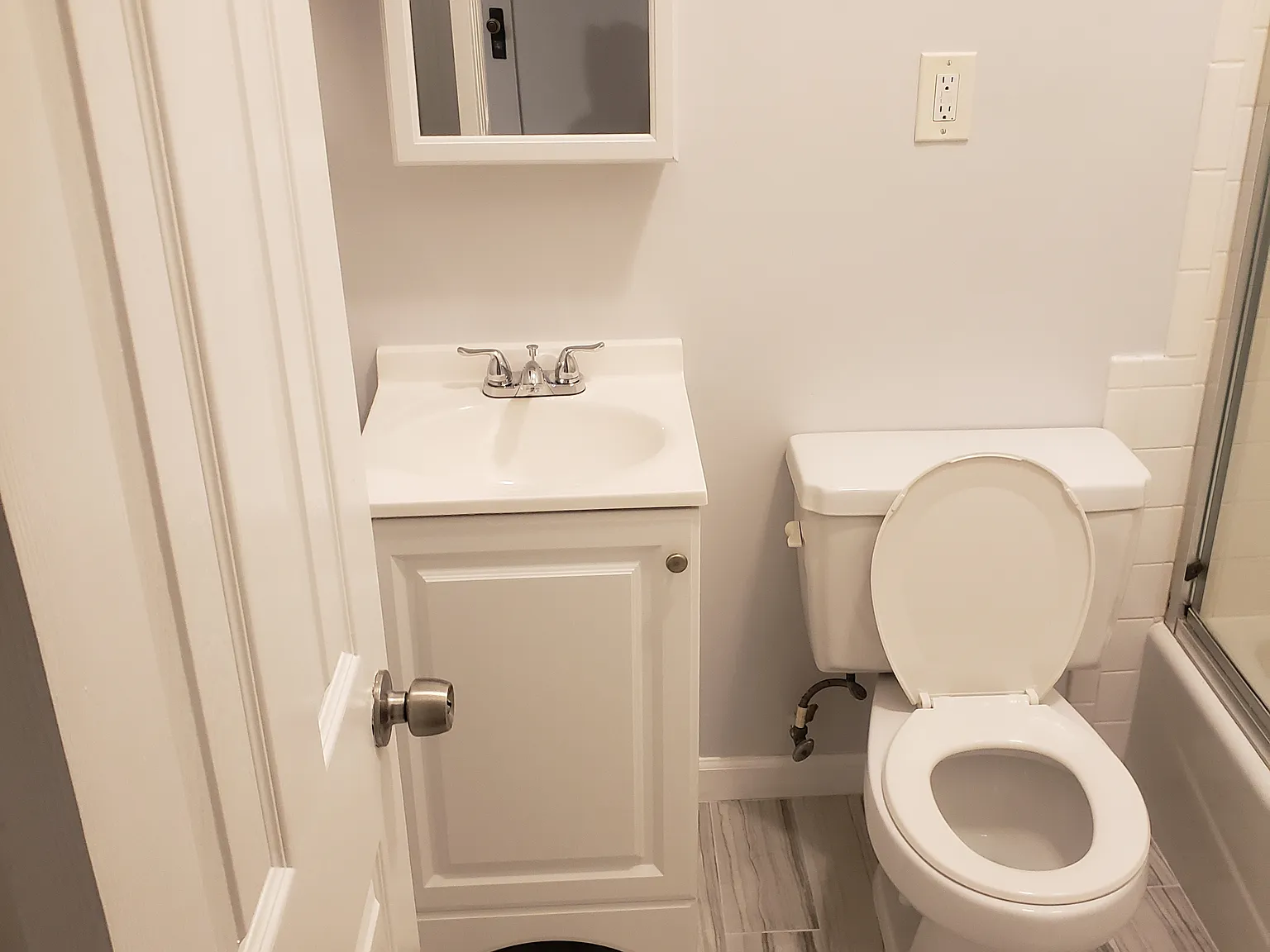 Studio, 425 sqft, $1,325 — Photo 3