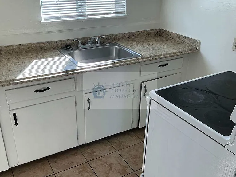 122 E Sutter St #2 — Photo 4