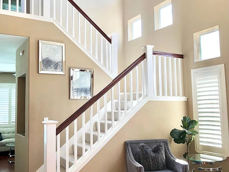 1860 Aurora Ct — Photo 4