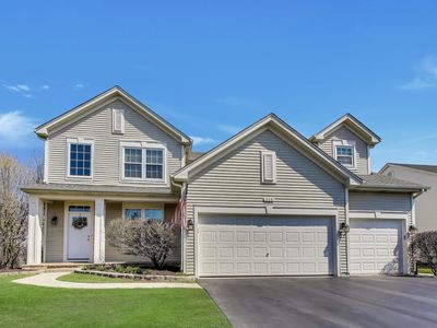 325 Tanager Ln, Lindenhurst, IL, 60046