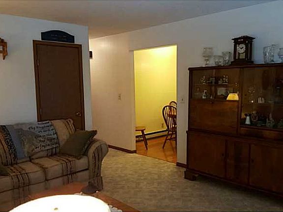 4th image of 308 Christie Ave