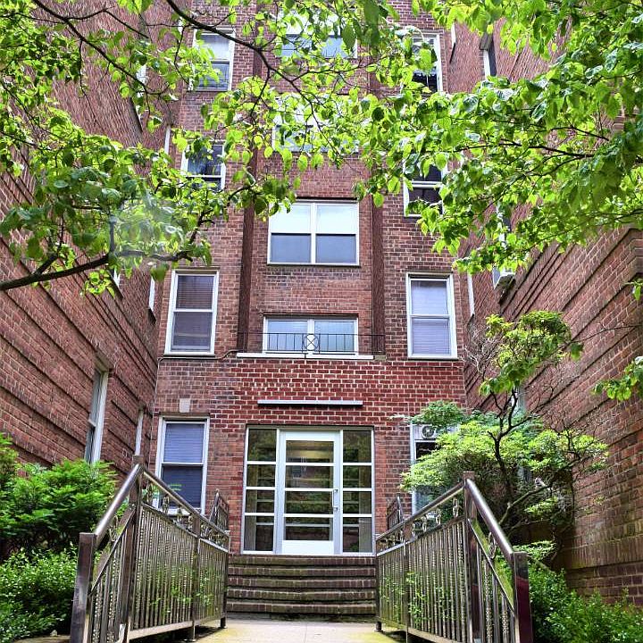 1st image of 702 Kathleen Pl #2-floor 2C