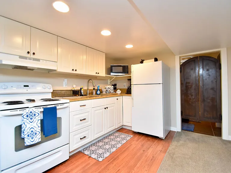 2689 E Barbey Dr — Photo 5