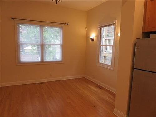 1st image of 1627 N Claremont Ave #2AABB