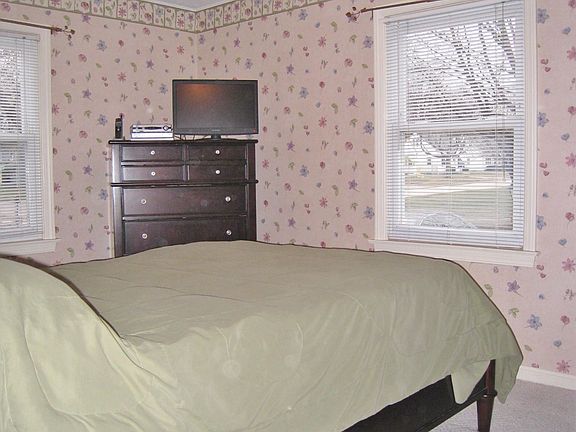 3 bedrooms