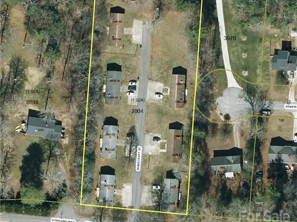 2698 Gamecroft St, Lenoir, NC 28645