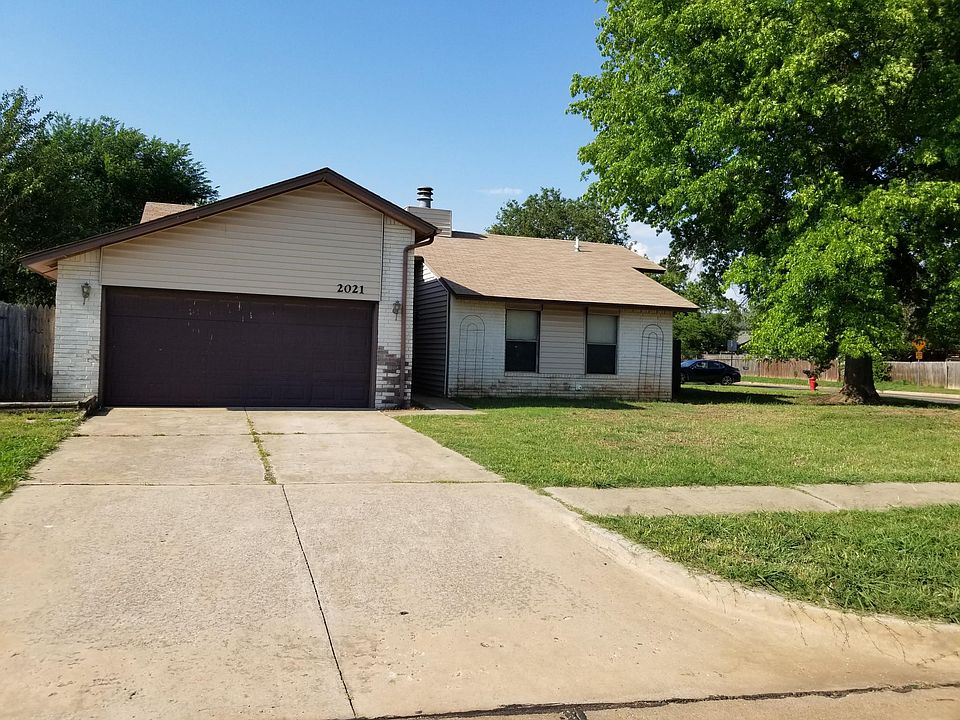1st image of 2021 Twisted Oak Dr