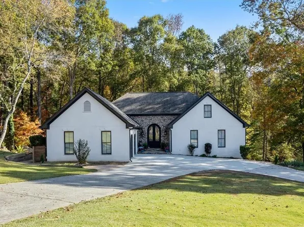 3325 Sweetwater Dr, Cumming, GA 30041