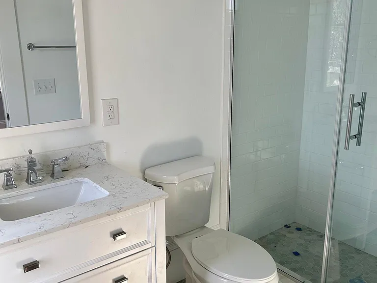 909 Abercorn St — Photo 9