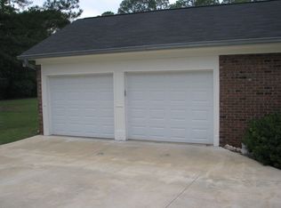 2105 Devon Dr, Albany, GA 31721