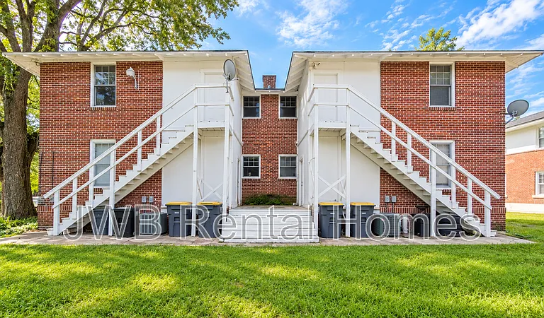 2309 College St — Photo 10