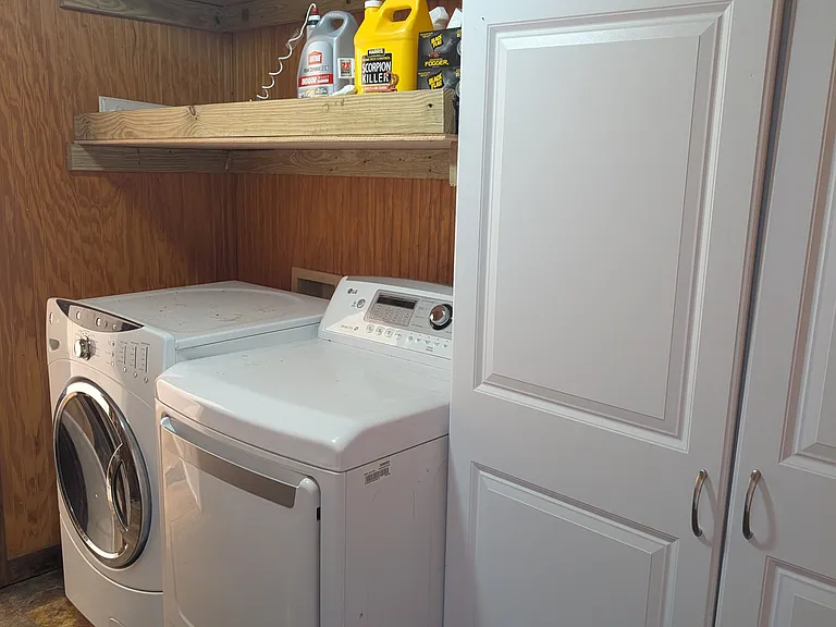 Washer and dryer laundry room