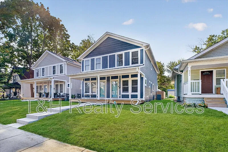 2 bed, 2.5 bath, 1418 sqft, $1,625 — Photo 2